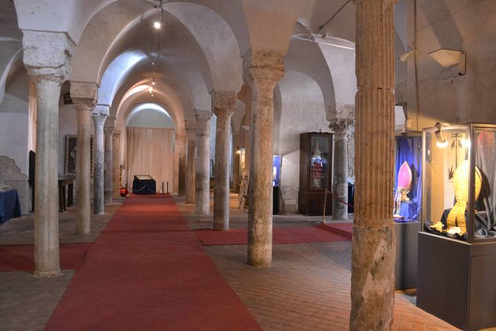 14 - Gli interni della cattedrale